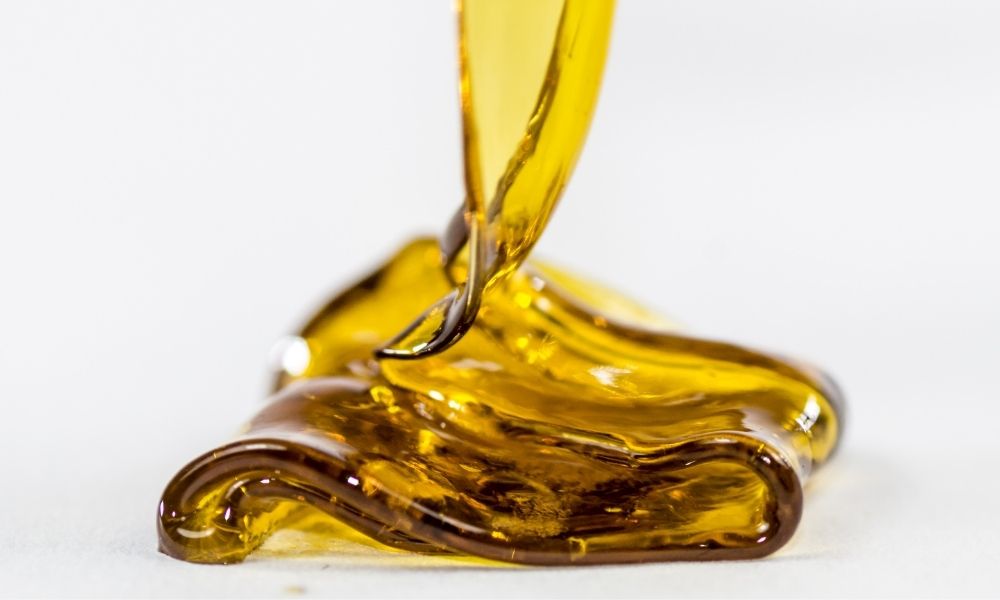 What Is CBD Shatter, and How Do You Use It?